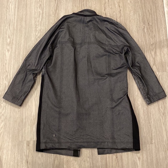 Lululemon | Cocoon Car Coat | Size XS - Picture 13 of 13